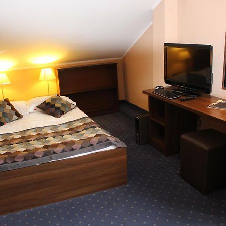 Hotel Colnus Kolno  Exterior foto